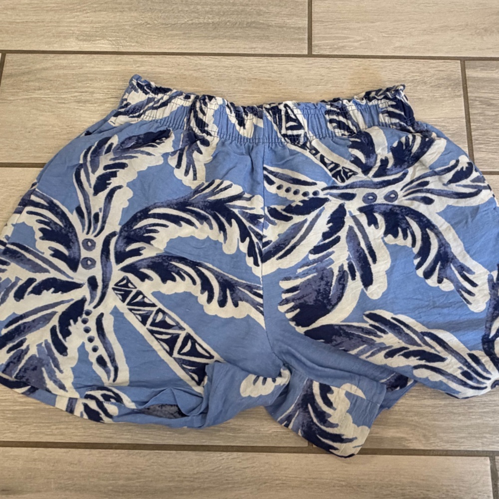 H&M Blue and White Tropical Print Women's Shorts